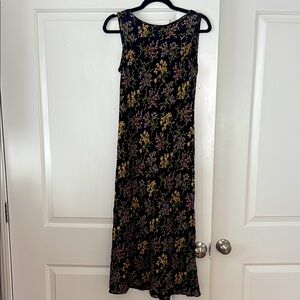 Floral Sleeveless Midi Dress